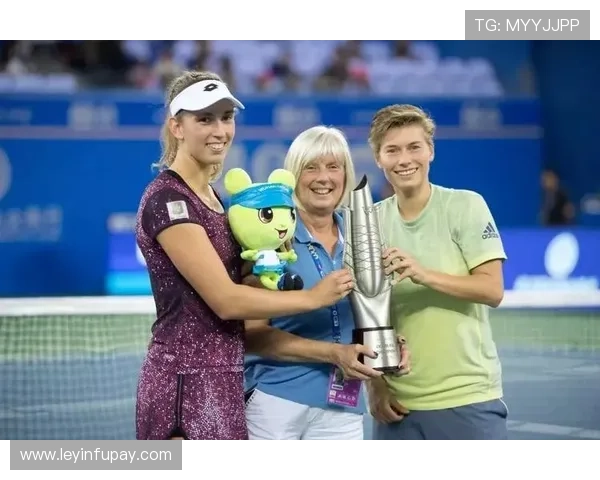 武汉网球队以63分领跑大师赛积分榜展现强劲实力